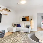 \'Boutique Redfern\' The Best Of City Fringe Living